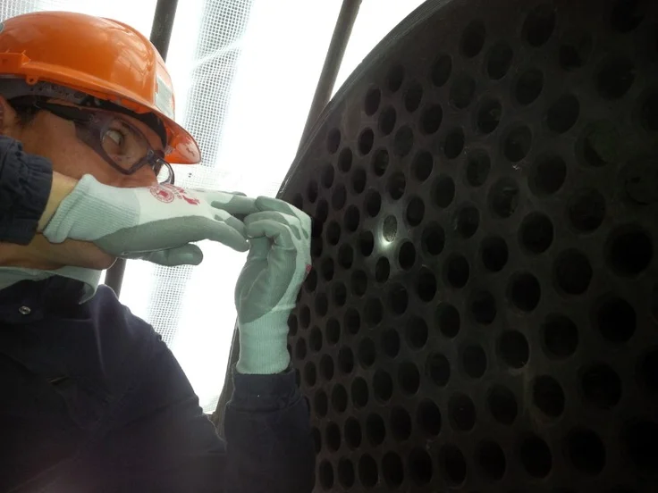 inspection of graphite tube heat exchanger by Mersen team