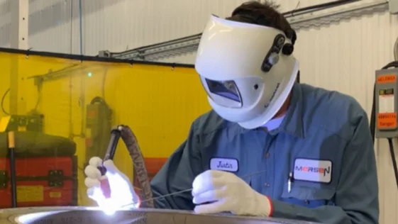 Welding in Mersen Gonzales clean room