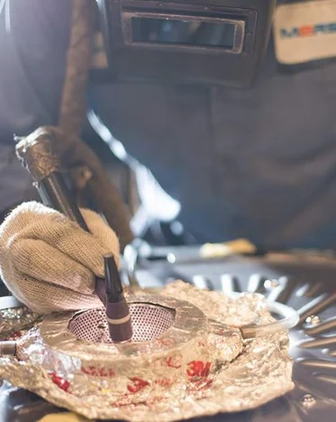 repair of a tantalum shell tube at Mersen service center